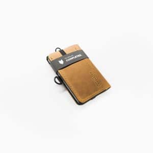 Low-profile minimal coin wallet with spacious compartments