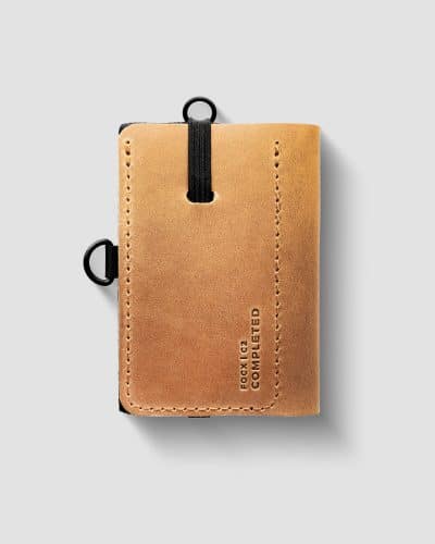 Low-profile minimal slim wallet with spacious compartments
