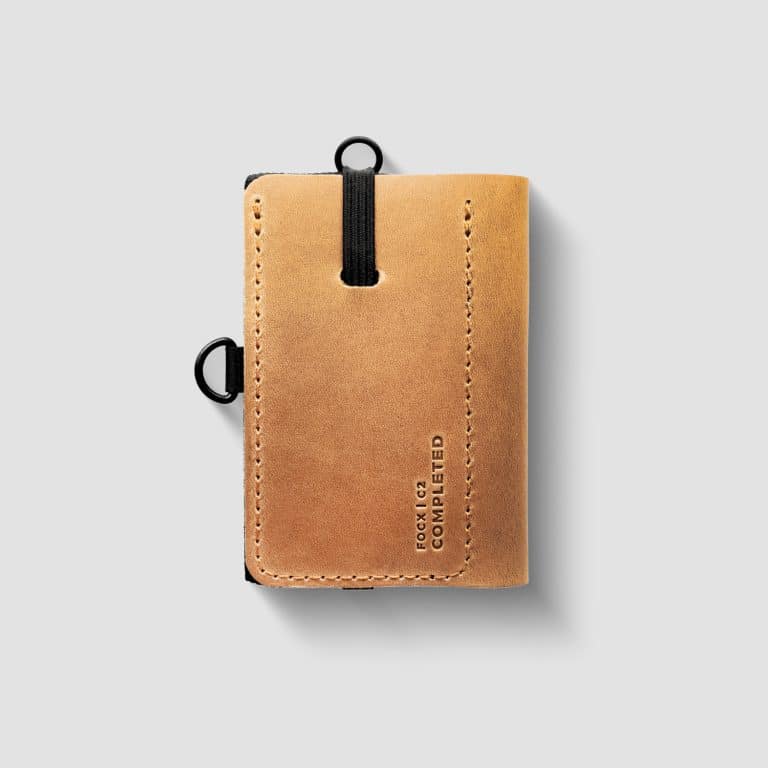 Low-profile minimal slim wallet with spacious compartments